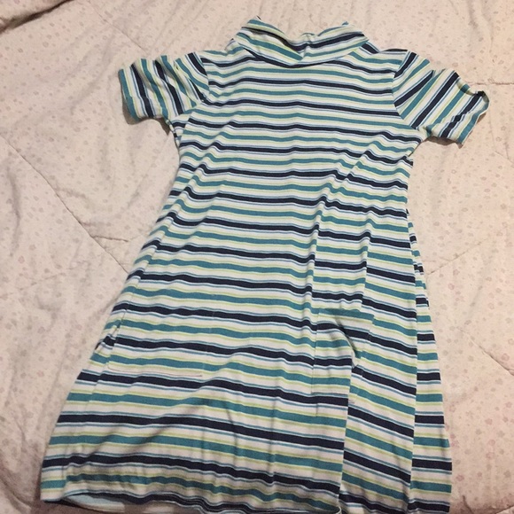 Dress(s) - Picture 4 of 5